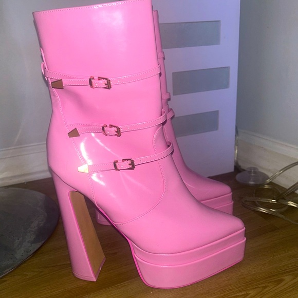 Pink EGO brand platform pointed toe boots - Picture 2 of 8